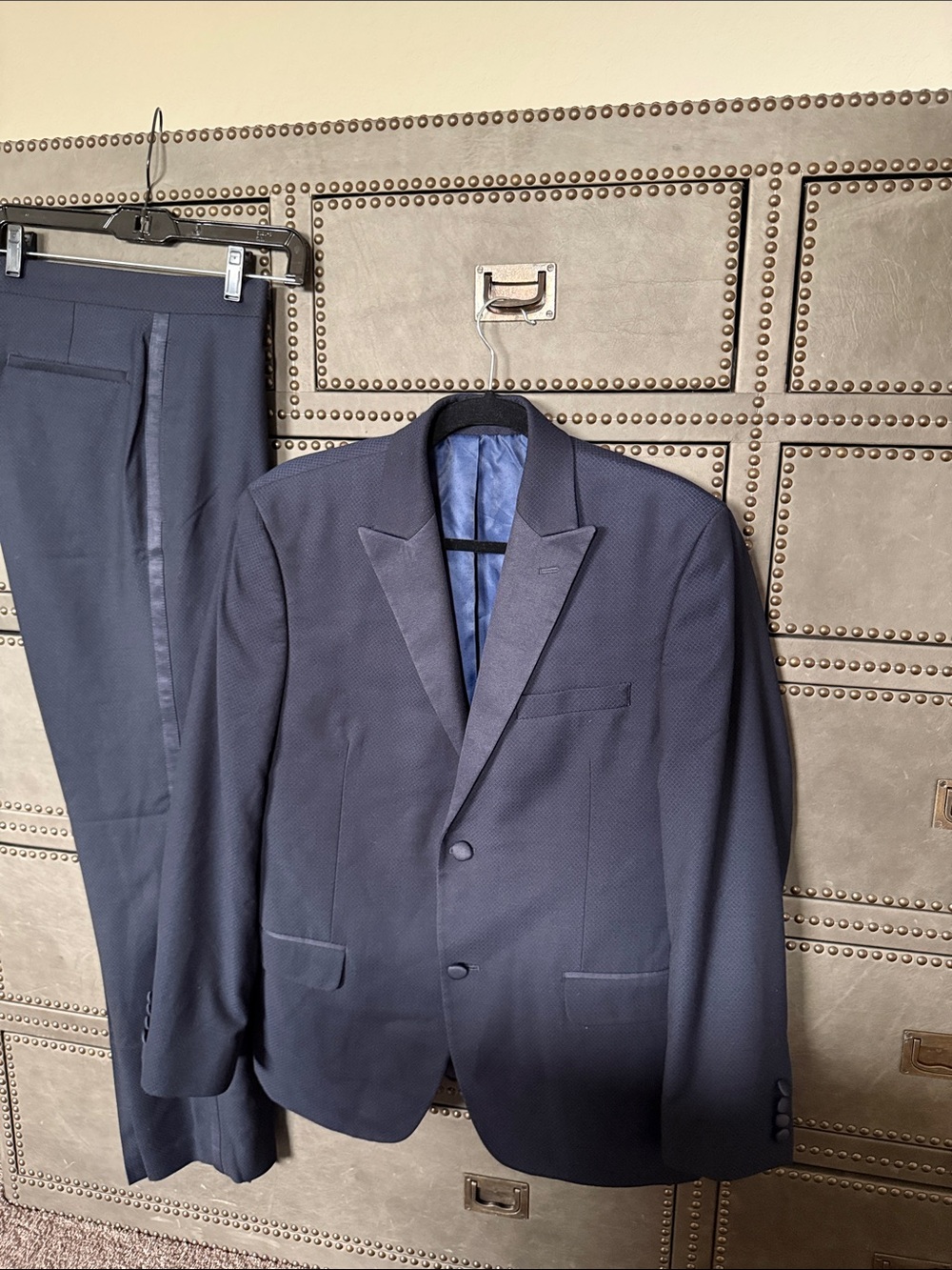 40S Alfani Men's Dark Navy Textured Tuxedo Suit